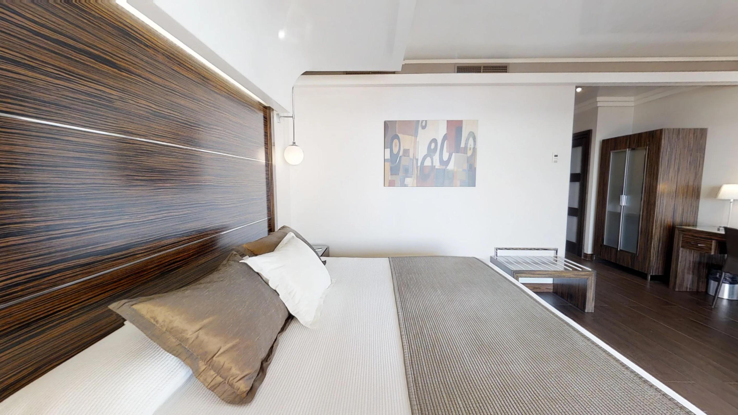 Hotel Vincci Selección Aleysa Benalmádena Exterior foto A bedroom in the hotel